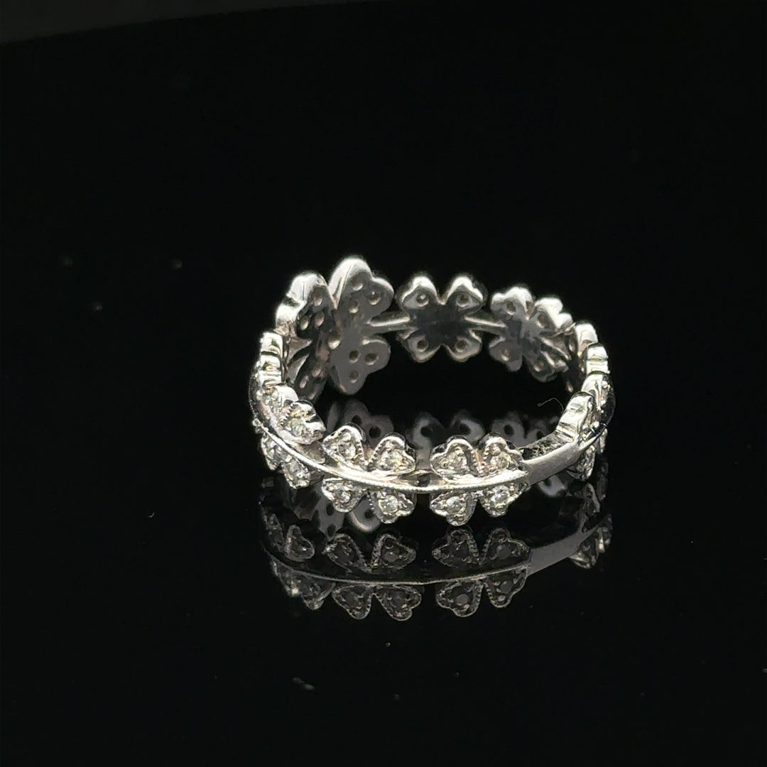 18ct white gold diamond ring in size N with a sparkling central diamond, elegant jewelry accessory.
