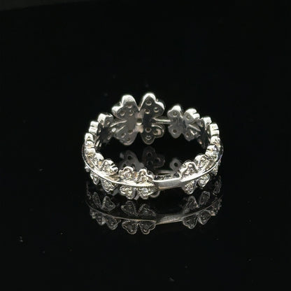 18ct white gold diamond ring in size N featuring a sparkling diamond setting and elegant design.