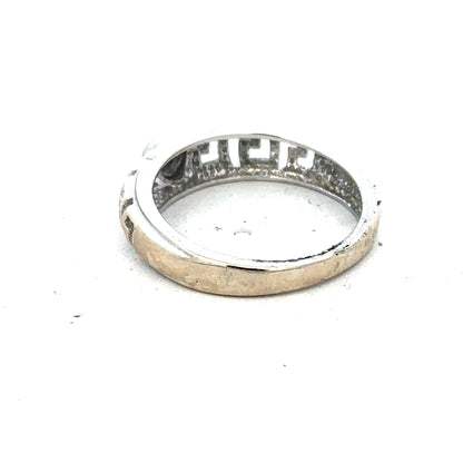 18ct white gold diamond ring in size N with sparkling diamonds, unbranded jewelry showcased in a detailed close-up image.