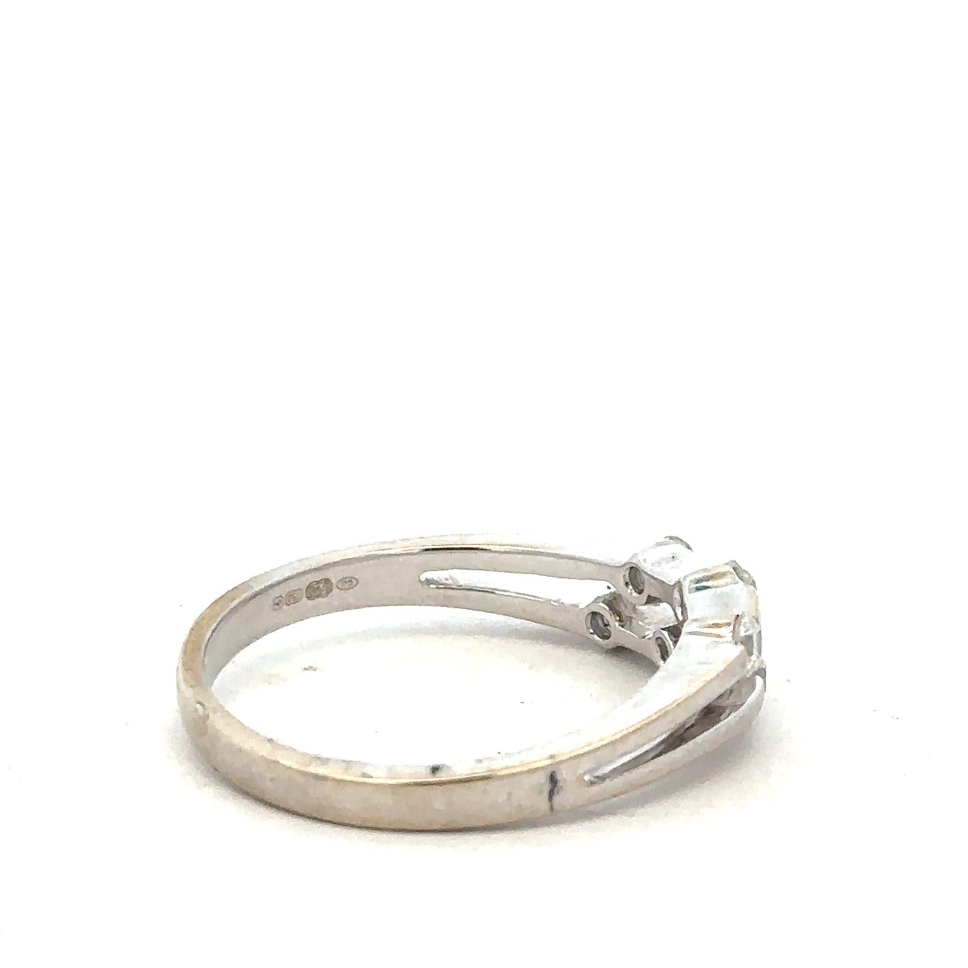 18ct white gold diamond ring in size O featuring a sparkling diamond setting, unbranded jewelry craftsmanship