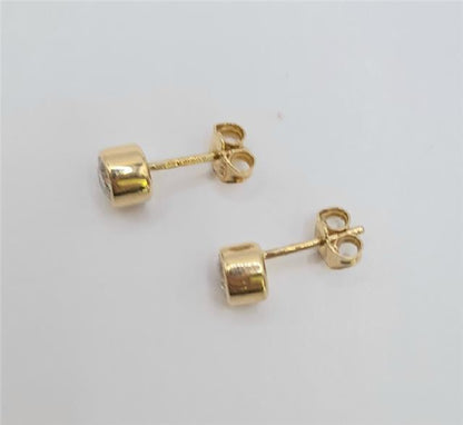 18ct yellow gold lab diamond earrings with 0.84ct diamonds, color E, VS1 clarity, IGI certified, elegant jewelry gift