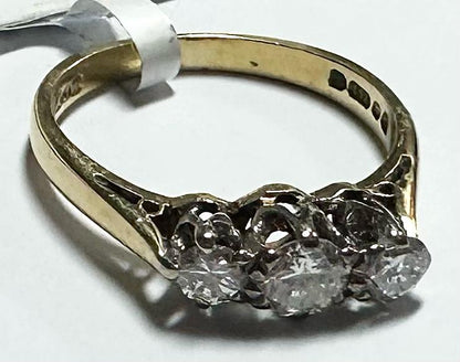 18ct yellow gold ring with three diamonds, size K, featuring a classic and elegant design.