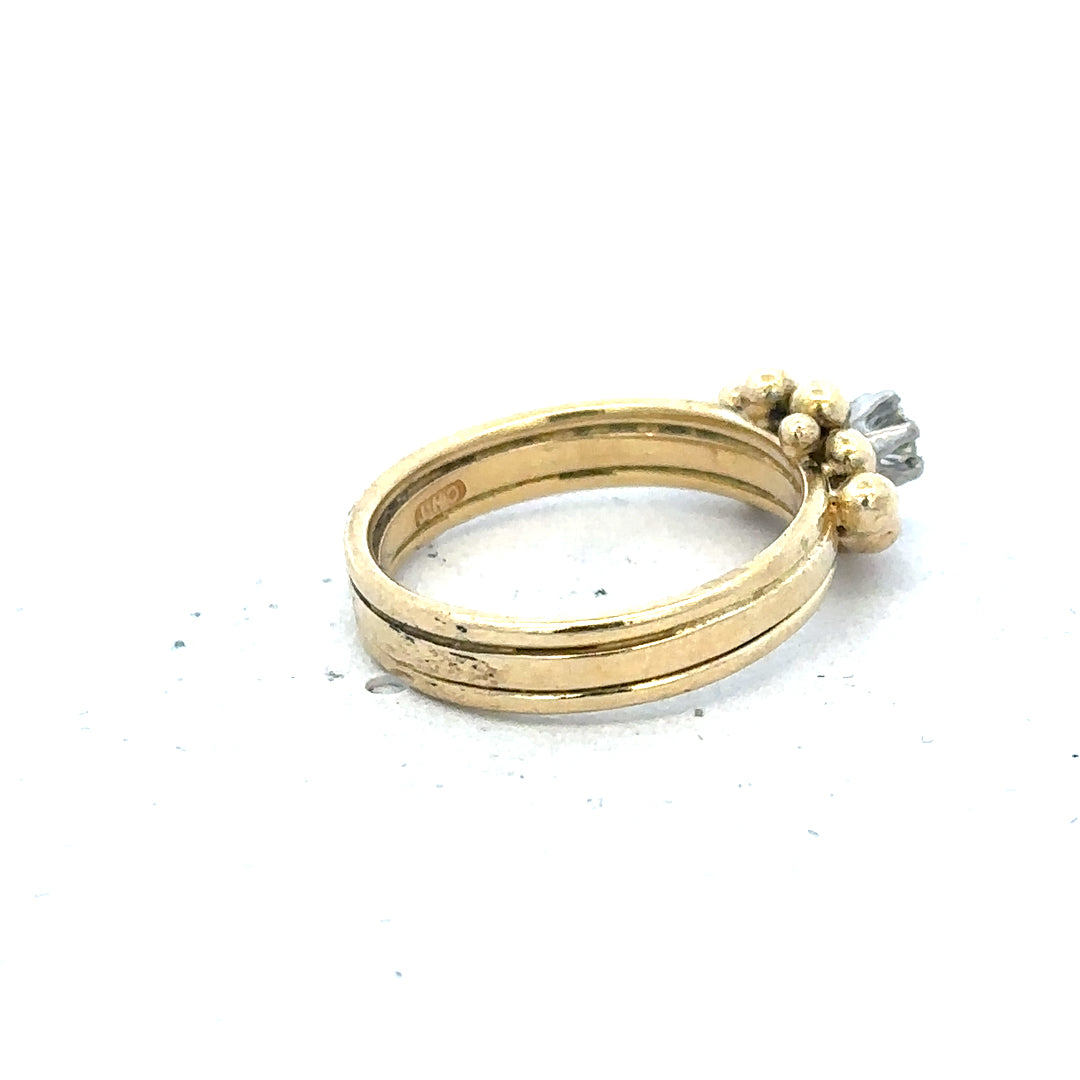 18ct yellow gold diamond ring in size I, featuring a sleek design with sparkling diamonds, unbranded jewelry piece.