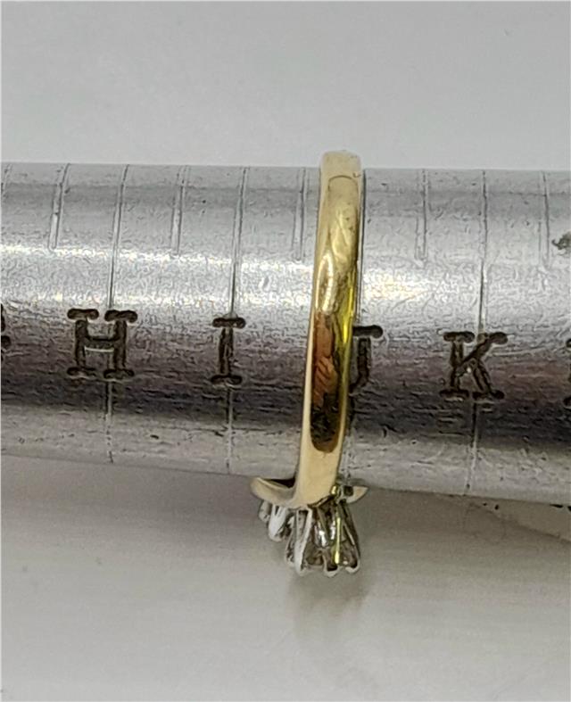 18ct yellow gold diamond ring in size J with 2.4g weight, featuring sparkling diamonds and a classic design.
