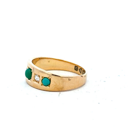 18ct yellow gold diamond ring in size K with sparkling diamonds, elegant jewelry piece.