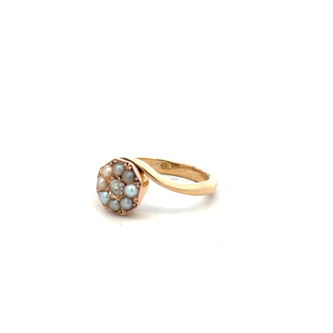 18ct yellow gold diamond ring in size L featuring a sparkling diamond setting, unbranded jewelry piece.