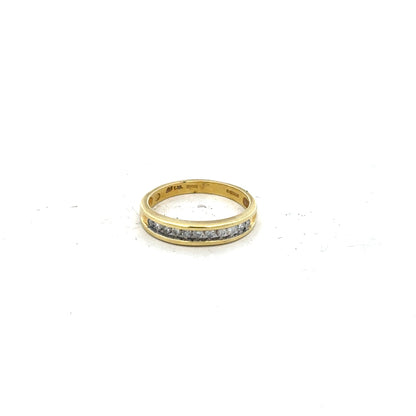 18ct yellow gold diamond ring in size L with sparkling diamonds, unbranded, showcasing a elegant, classic jewelry design.
