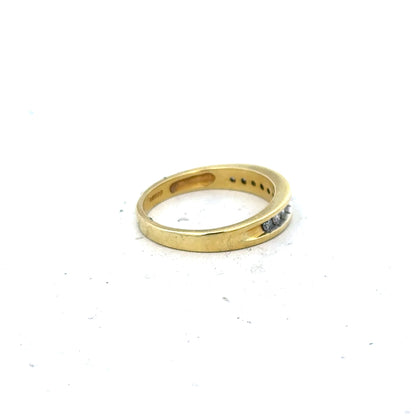18ct yellow gold diamond ring in size L, featuring a sparkling diamond setting, unbranded jewelry piece.