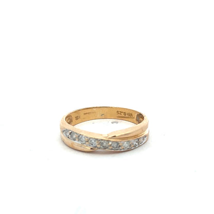 18ct yellow gold diamond ring in size N, featuring a sparkling diamond setting with a sleek band design.