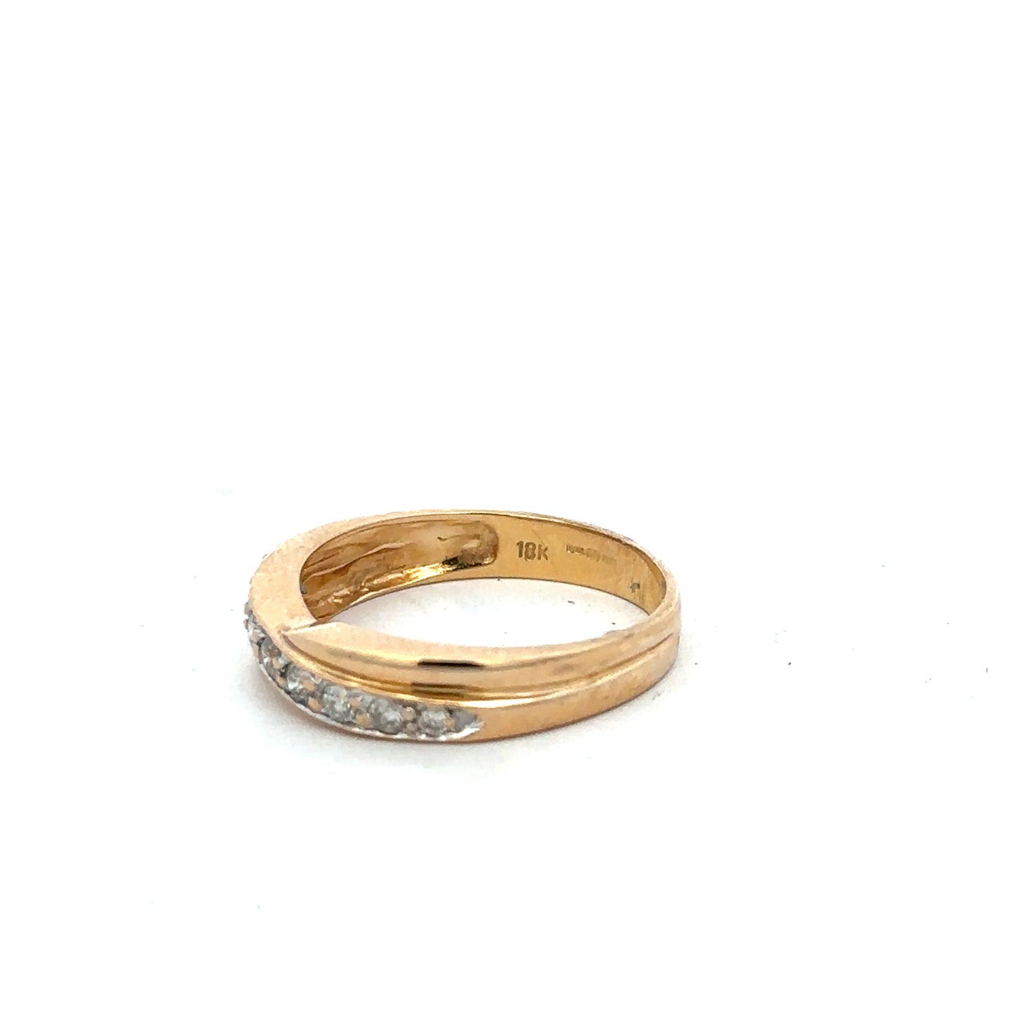 18ct yellow gold diamond ring in size N with sparkling diamonds, unbranded, showcasing a detailed close-up of the elegant jewelry piece.