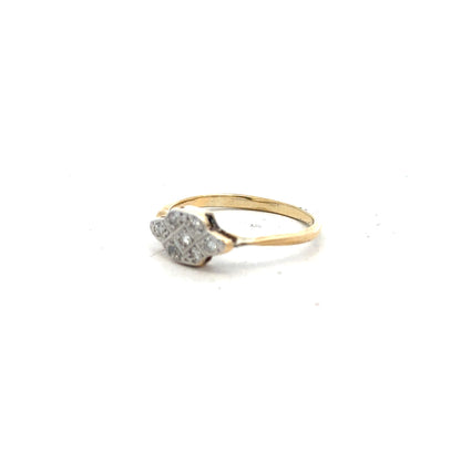18ct yellow gold diamond ring in size N, featuring a sparkling diamond setting, unbranded jewelry piece.