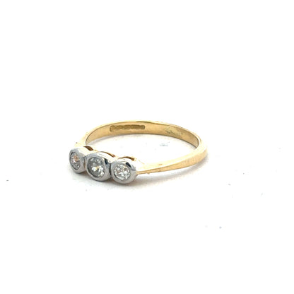18ct yellow gold diamond ring in size O with sparkling diamonds, unbranded jewelry, detailed close-up of the elegant design.