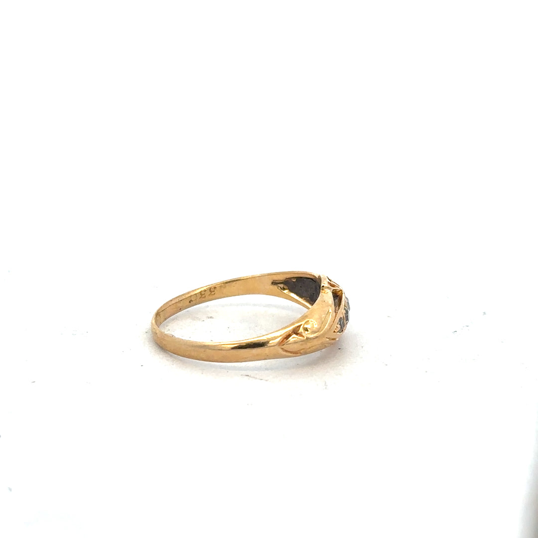 18ct yellow gold diamond ring in size O with sparkling diamonds, unbranded jewelry piece displayed on a plain background.