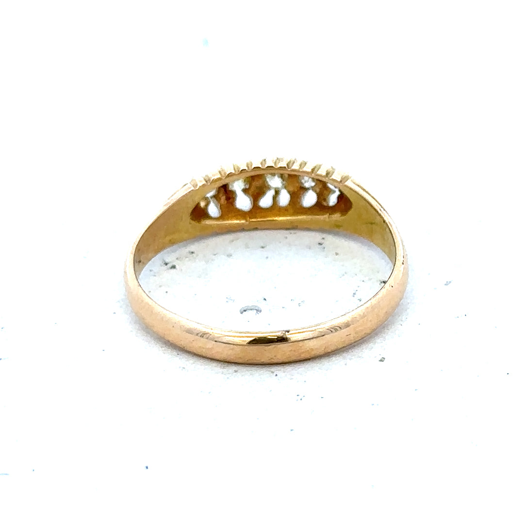 18ct yellow gold diamond ring, size P, unbranded, 3.1g, showcasing a sparkling diamond set in a classic band