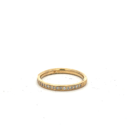 18ct yellow gold diamond ring, size P, featuring a sparkling diamond setting, unbranded jewelry piece.