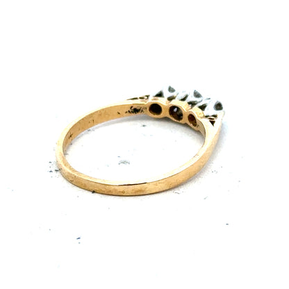 18ct yellow gold diamond ring, size P1/2, featuring a sparkling diamond set in a classic unbranded jewelry design.
