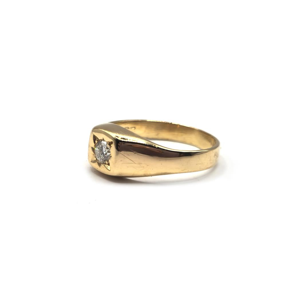 18ct yellow gold diamond ring in size S with sparkling diamonds, unbranded jewelry piece with elegant design.