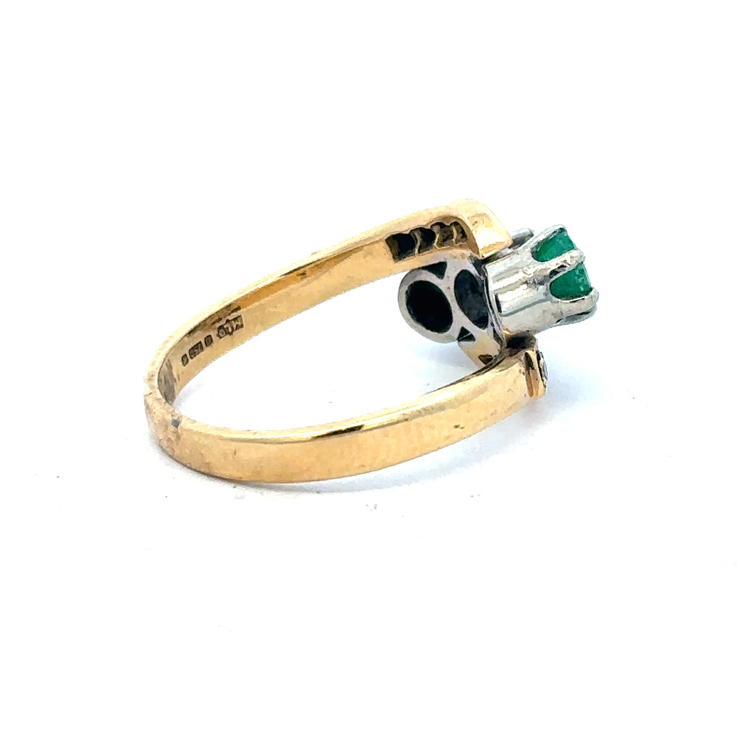 18ct yellow gold emerald and diamond ring with a central emerald and sparkling diamonds, size N, unbranded jewelry.