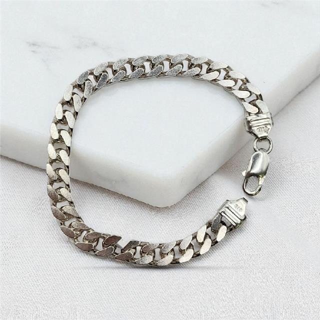 925 silver curb bracelet, unbranded, 20.5cm length, 26g weight, detailed close-up of silver chain jewelry.