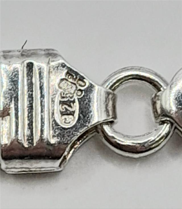 925 silver curb bracelet, unbranded, 20.5cm length, 26g weight, showcasing polished silver links on a neutral background.