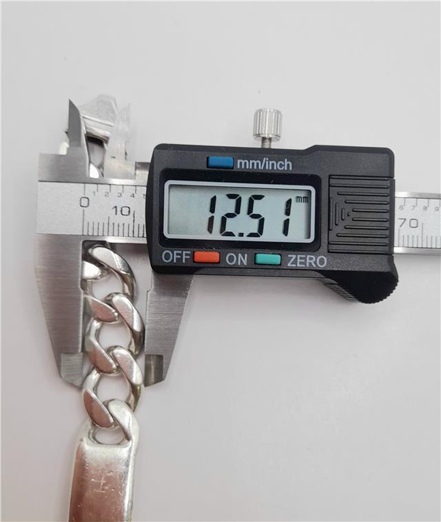 925 silver ID curb bracelet, 22cm length, unbranded jewelry with a sleek, polished design and secure clasp.