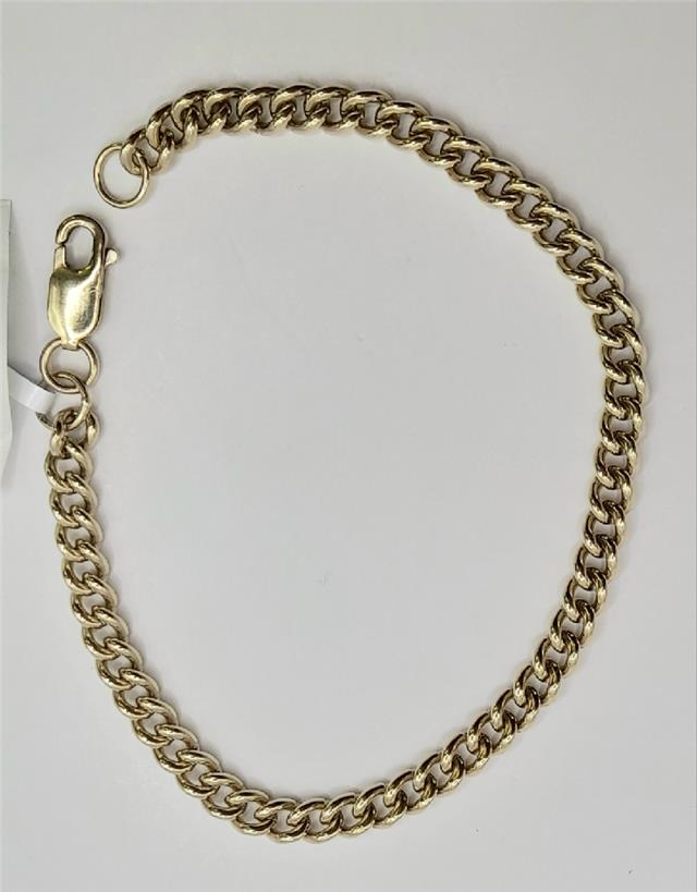 Gold bracelet in 9ct gold, weighs 12.6g, measures 21cm, with a sleek design, unbranded jewelry accessory.