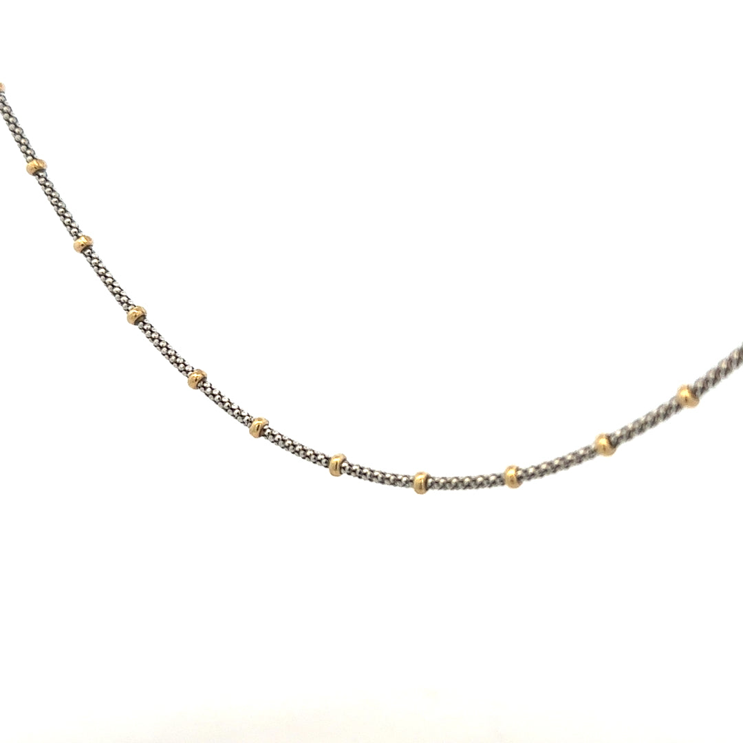 9ct gold chain weighing 5.6g, unbranded, featuring a classic link design and polished finish.