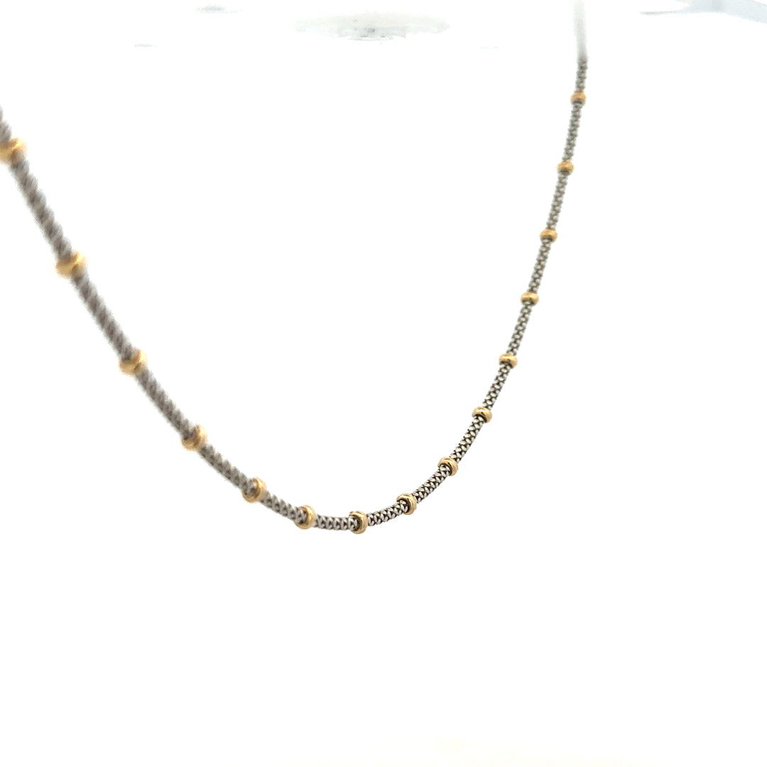 9ct gold chain weighing 5.6g, unbranded, featuring a classic link design, displayed on a neutral background.