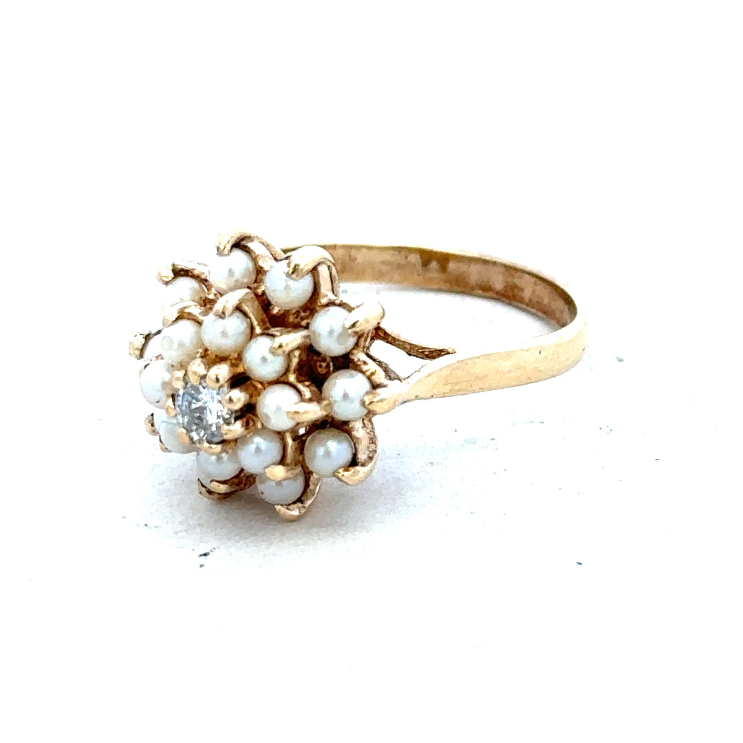 9ct gold diamond ring with a sparkling solitaire diamond, showcasing a simple and elegant design.