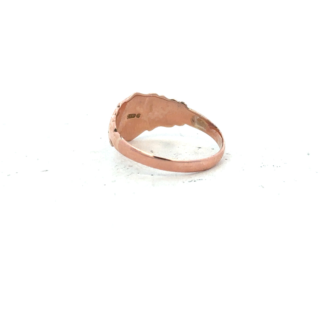 9ct gold ring in size O with a simple band design, unbranded, shown on a plain background.