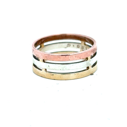 9ct gold ring in size P, featuring a simple band design, unbranded jewelry piece with a polished finish.