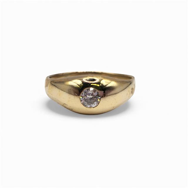 9ct yellow gold ring with a single diamond, featuring a sleek and elegant design for fine jewelry.
