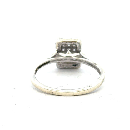 9ct white gold diamond ring with 0.36 carats, size S, featuring a delicate design and sparkling diamonds.