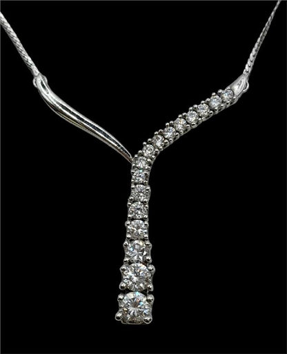 9ct white gold chain, 17-inch length, 5.1g, unbranded jewelry chain with a sleek, polished appearance.