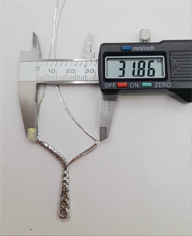 9ct white gold chain, 17-inch length, 5.1g, unbranded jewelry necklace with a sleek, polished finish.