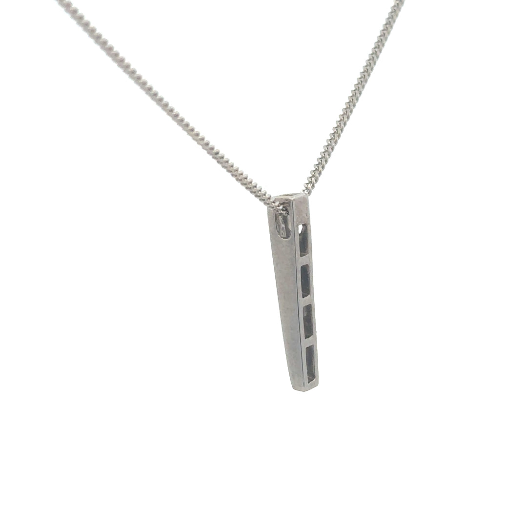 9ct white gold chain with 18ct diamond pendant, featuring a 0.25 carat sparkling diamond jewelry piece.