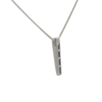 9ct white gold chain with 18ct diamond pendant, featuring a 0.25 carat sparkling diamond jewelry piece.