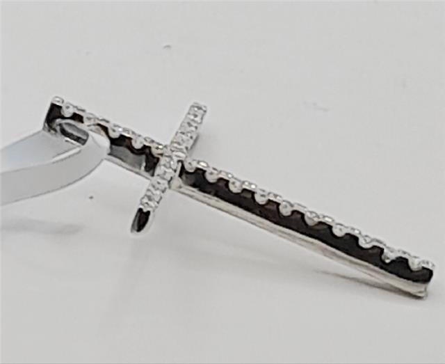 9ct white gold diamond cross pendant weighing 2.1g, featuring sparkling diamonds and a delicate chain design.