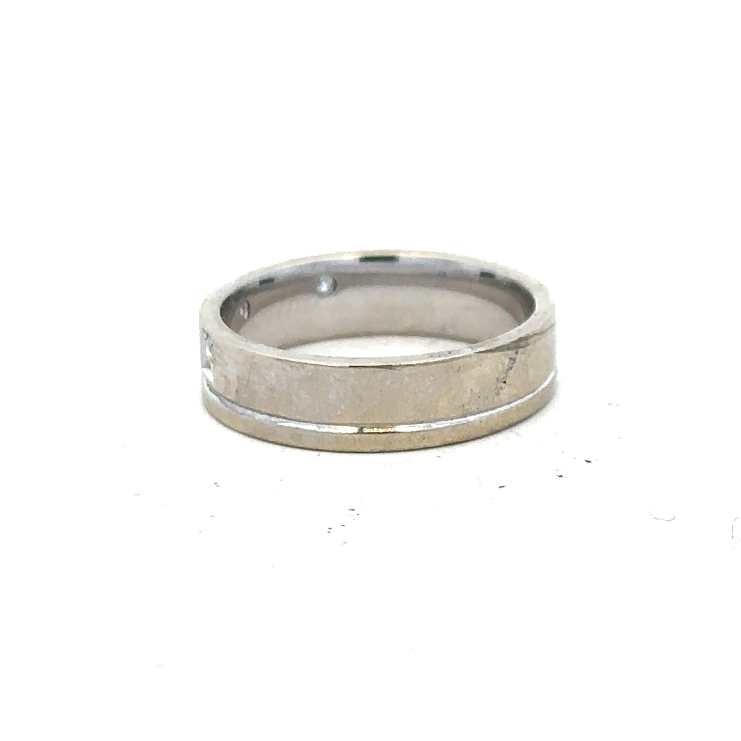 9ct white gold diamond ring size K1/2 with sparkling diamonds, showcasing elegant jewelry design.