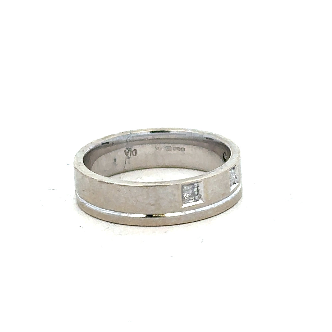 9ct white gold diamond ring size K1/2 with sparkling diamonds, showcasing elegant craftsmanship and classic design.