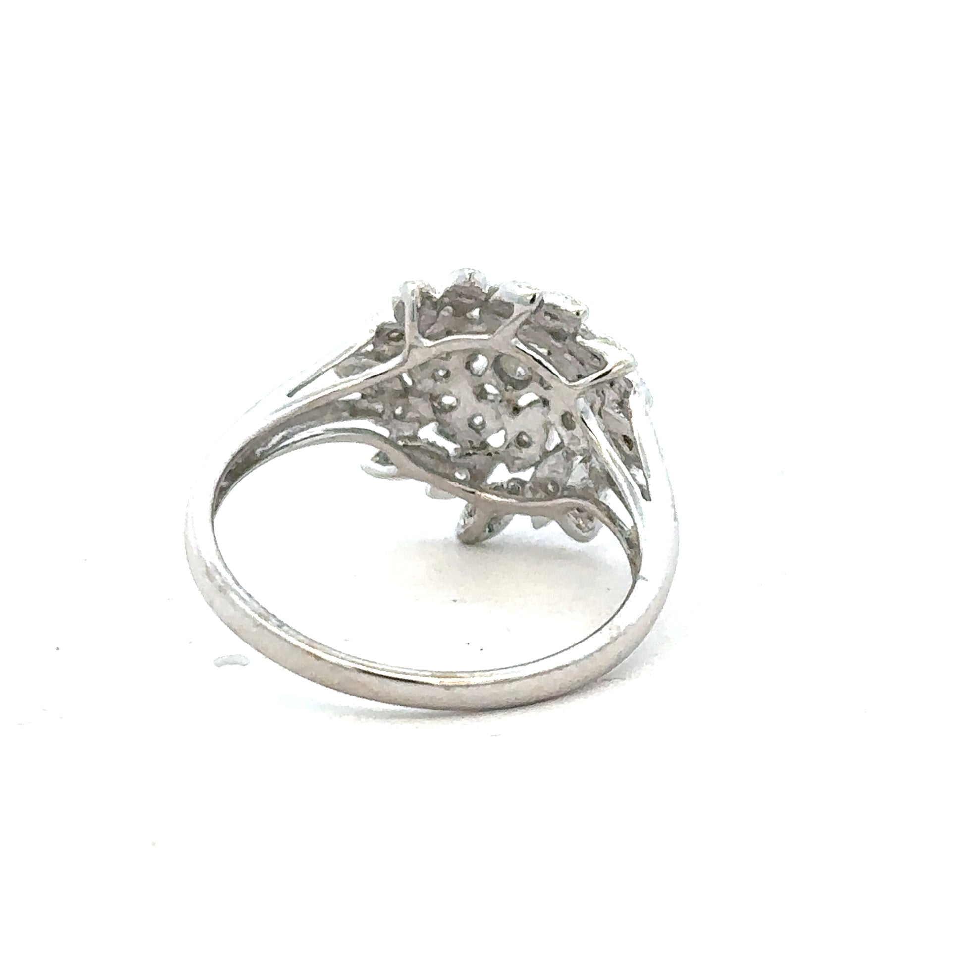 9ct white gold diamond ring in size N, featuring a sparkling diamond centerpiece and elegant band design.