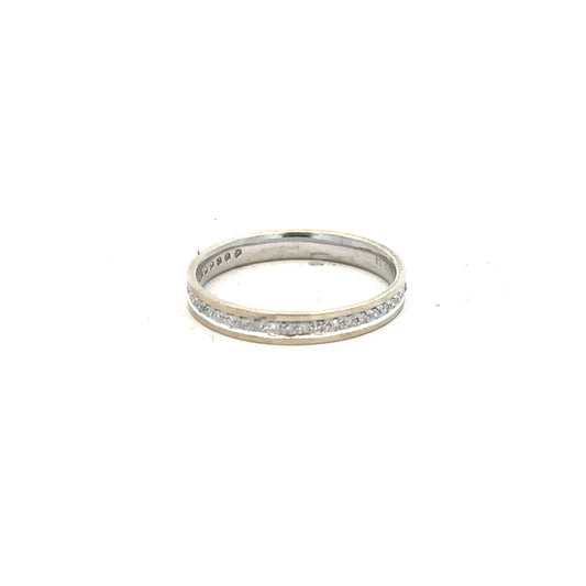 9ct white gold diamond ring in size O1/2 with sparkling diamonds, unbranded jewelry.