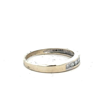 9ct white gold diamond ring in size Q with a sparkling central diamond and delicate band, unbranded jewelry piece.