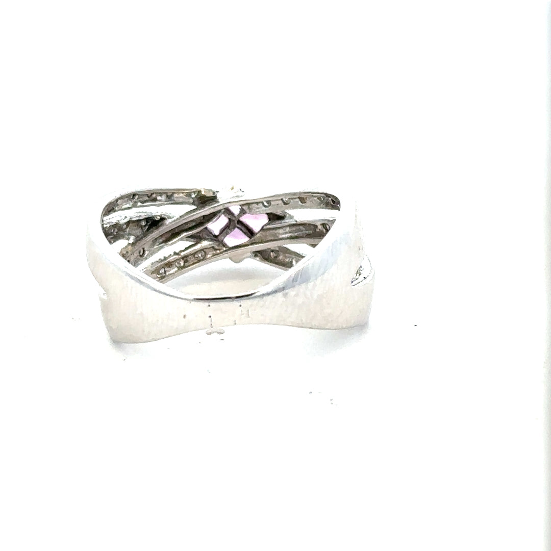 9ct white gold diamond ring in size Q featuring a sparkling central diamond and a sleek band design.