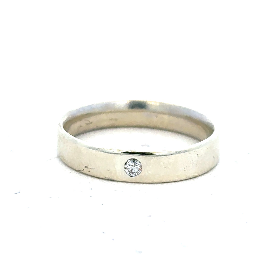 9ct white gold diamond ring in size V, featuring a sparkling diamond setting, unbranded jewelry ring for special occasions.