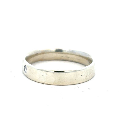 9ct white gold diamond ring size V with sparkling diamonds, unbranded jewelry showcasing elegant craftsmanship and shine.