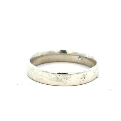 9ct white gold diamond ring in size V featuring a sparkling diamond, unbranded jewelry shown in a close-up shot.