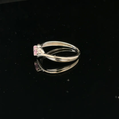 9ct white gold ring in size O, unbranded, with a sleek band design visible in the image.
