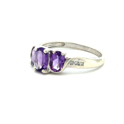 9ct white gold ring size O1/2 showing a sleek band with a polished finish, unbranded jewelry.