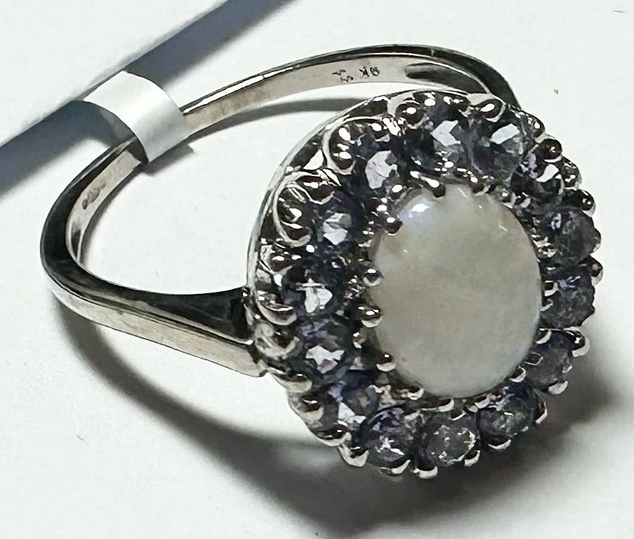 9ct white gold ring in size S, featuring a sleek band design, unbranded jewelry for elegant everyday wear.
